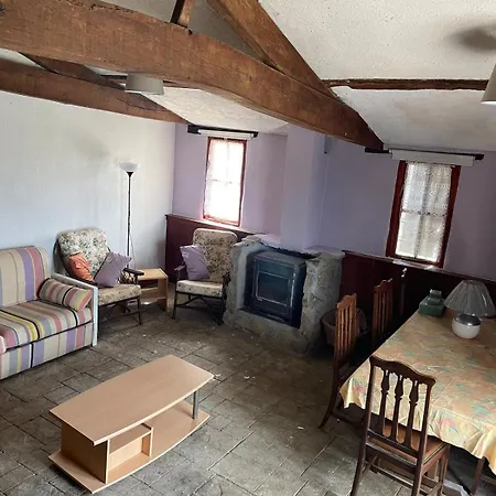 Grange * Saint-Paul-Mont-Penit